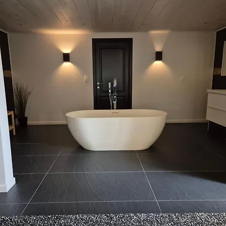 Villa Ocove 8 Pers